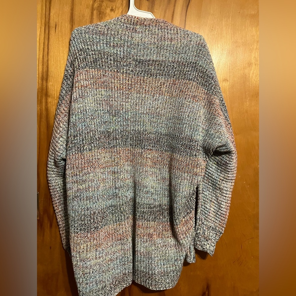 Sweater - Picture 3 of 3